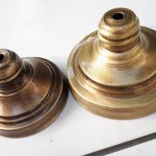 آنتیککاری لوستر چیست؟ آشنایی با هنر تیرهکاری، پولیش و لاککاری قطعات برنجی